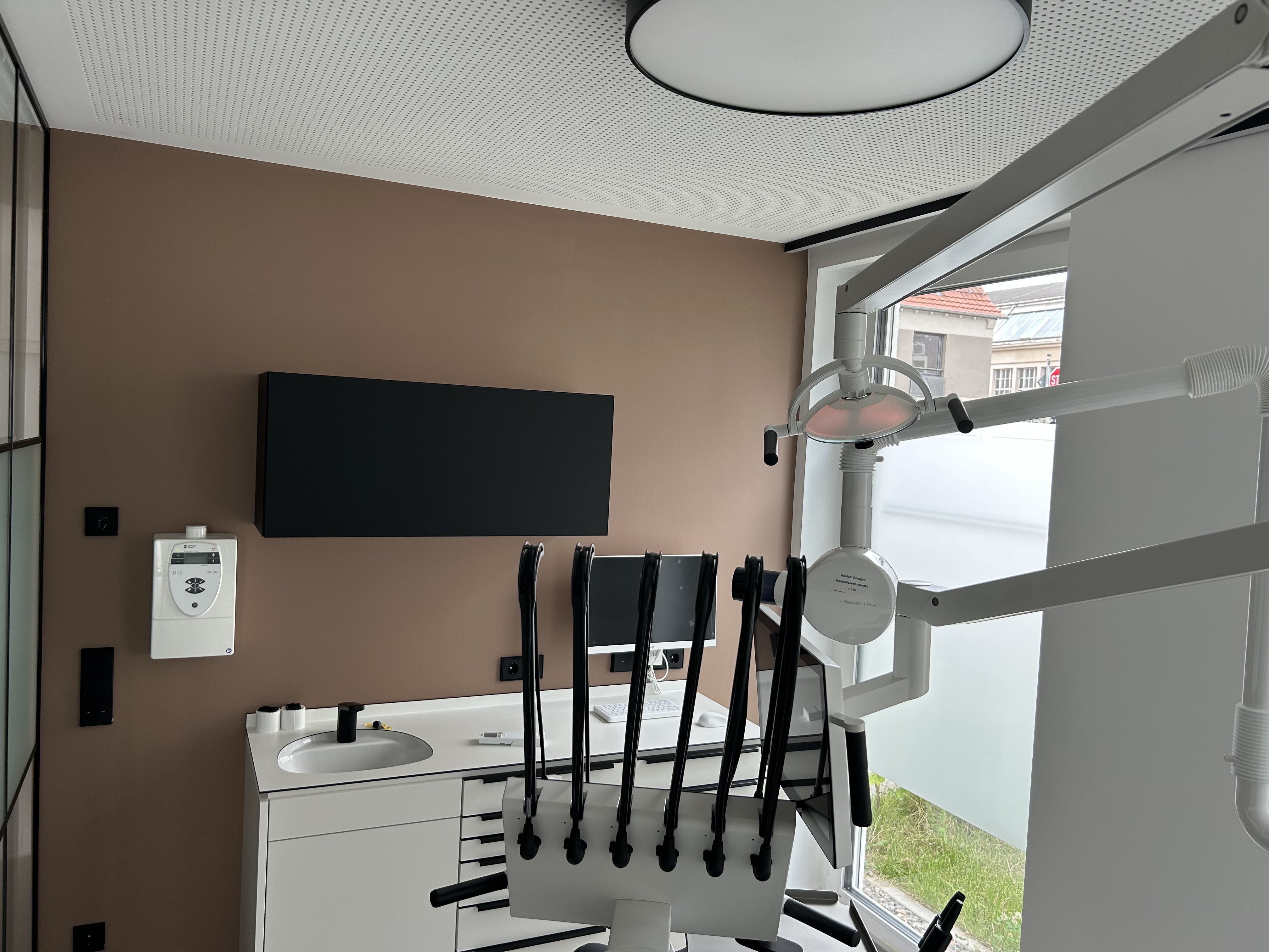 Fertig ausgebaute Zahnarztpraxis in Ludwigsburg