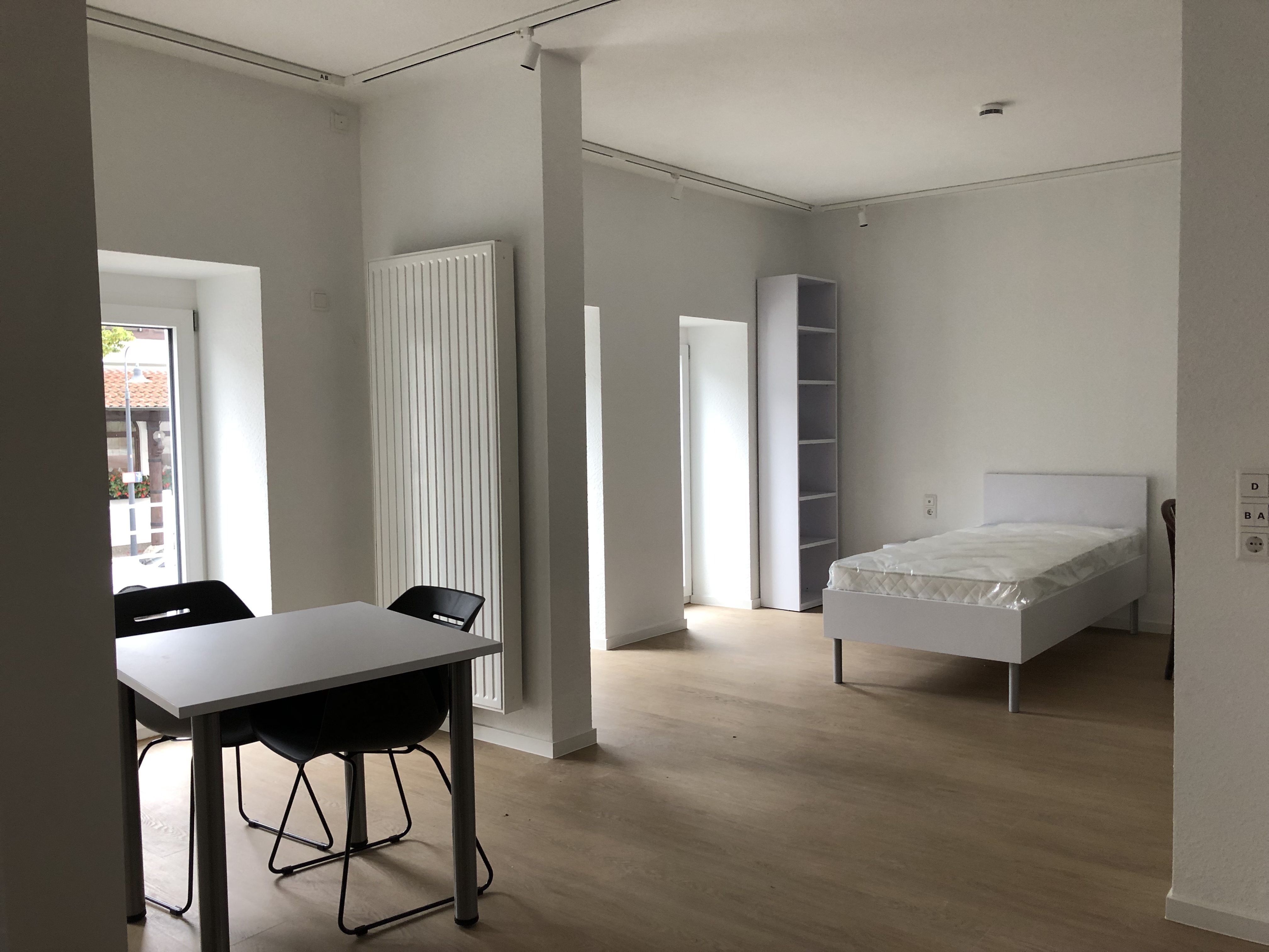 Revitalisierung eines Bestandsgebäudes zu Mikrowohnungen in Ludwigsburg-Pflugfelden vorher